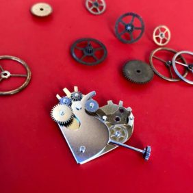 Broche Coeur Mécanique, argent, laiton et rouages  - A pART
